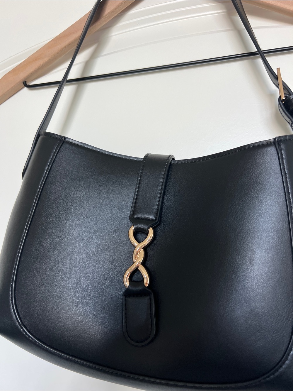 Black shoulder bag - Picture 4 of 5